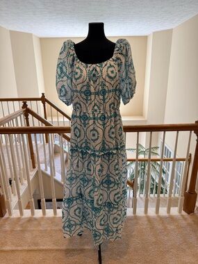 Crown White and Teal Embroidered Puff-Sleeve Maxi Dress